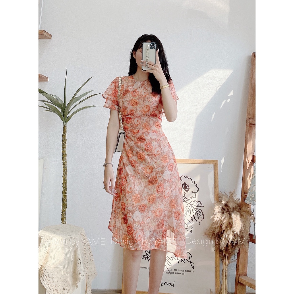 NHIỀU MẪU Váy đầm hoa ngắn tay dáng dài cổ tròn đính nơ cách điệu eo Lucie YAME màu vàng, trắng kem | BigBuy360 - bigbuy360.vn