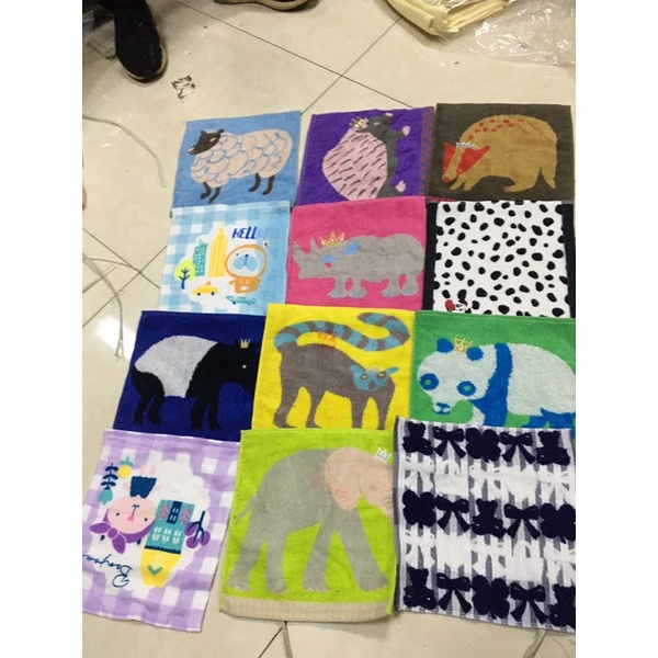 Set 10 khăn mặt trẻ em xuất dư kt 25*25