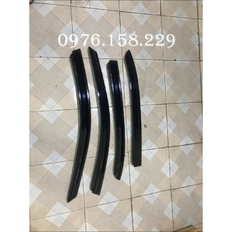 VÈ CHE MƯA DAEWOO MAGNUS