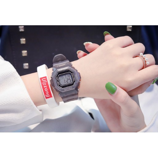 ĐỒNG HỒ THỂ THAO NỮ SHHORS VUÔNG DÂY TRONG SUỐT D337 PHONG CÁCH HÀN QUỐC | BigBuy360 - bigbuy360.vn