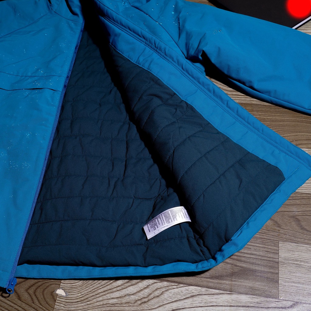 Áo khoác ấm, chống nước Jack wolfskin