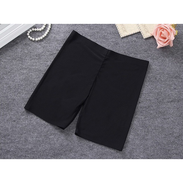 Quần Đùi Mặc Trong Váy Đúc Thông Hơi Ôm Dáng (6530)