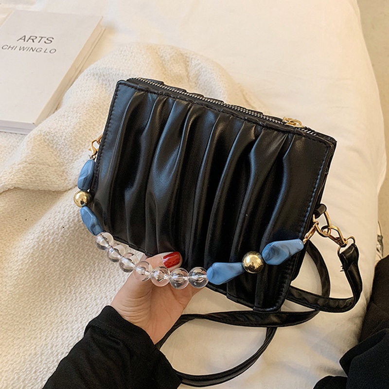 Túi đeo chéo IELGY thiết kế hình dạng đám mây đính chuỗi dây hạt thời trang