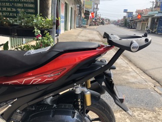 Baga chịu lực Givi SRV xe NVX 155