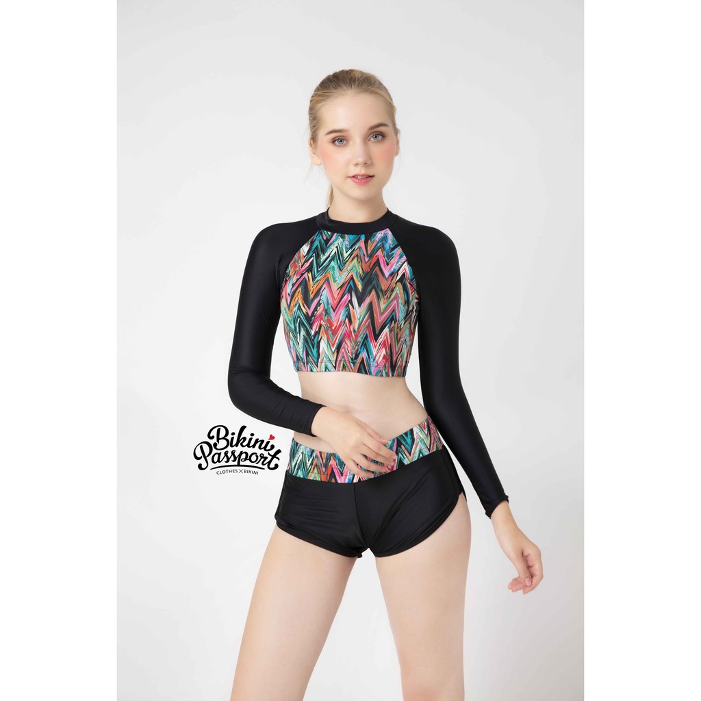 Áo tắm BIKINIPASSPORT - Hai mảnh quần short áo tay dài - Họa tiết | BigBuy360 - bigbuy360.vn