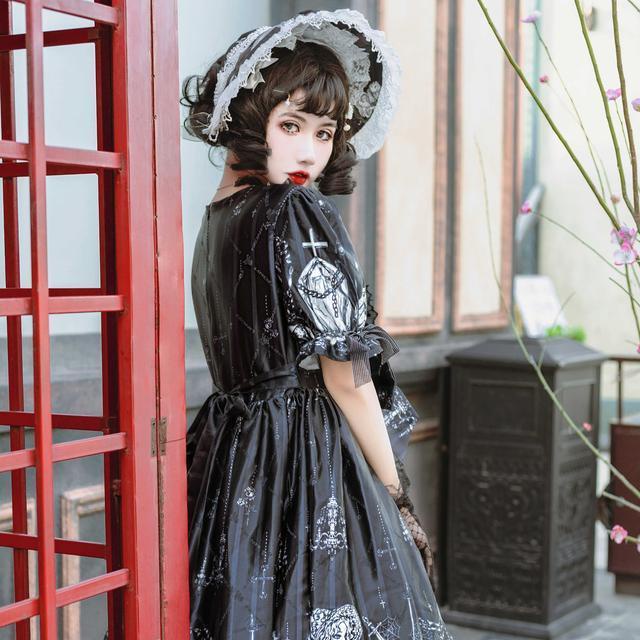 Đầm lolita thiết kế nguyên bản phong cách gothic cho nữ
