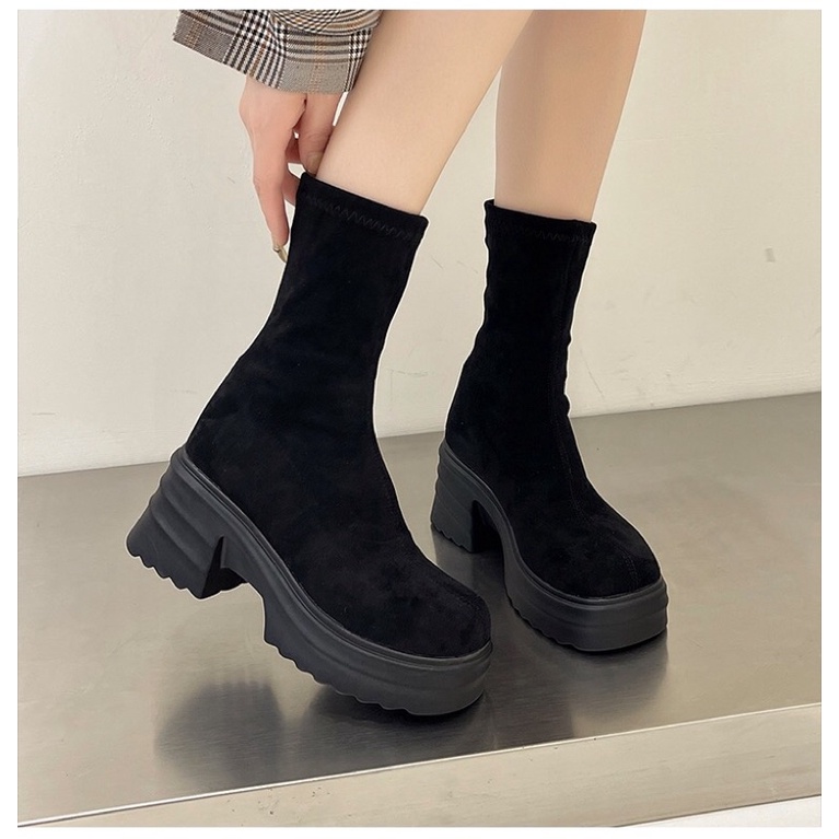 Bốt nữ nhung da lộn cổ cao và cổ ngắn mũi vuông đế dày 7cm không khoá