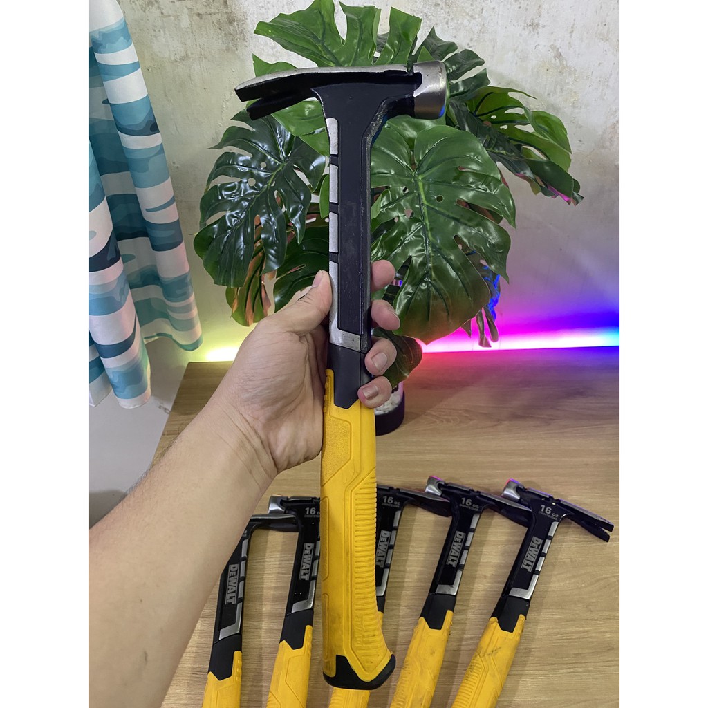 búa đóng đinh Dewalt Mỹ