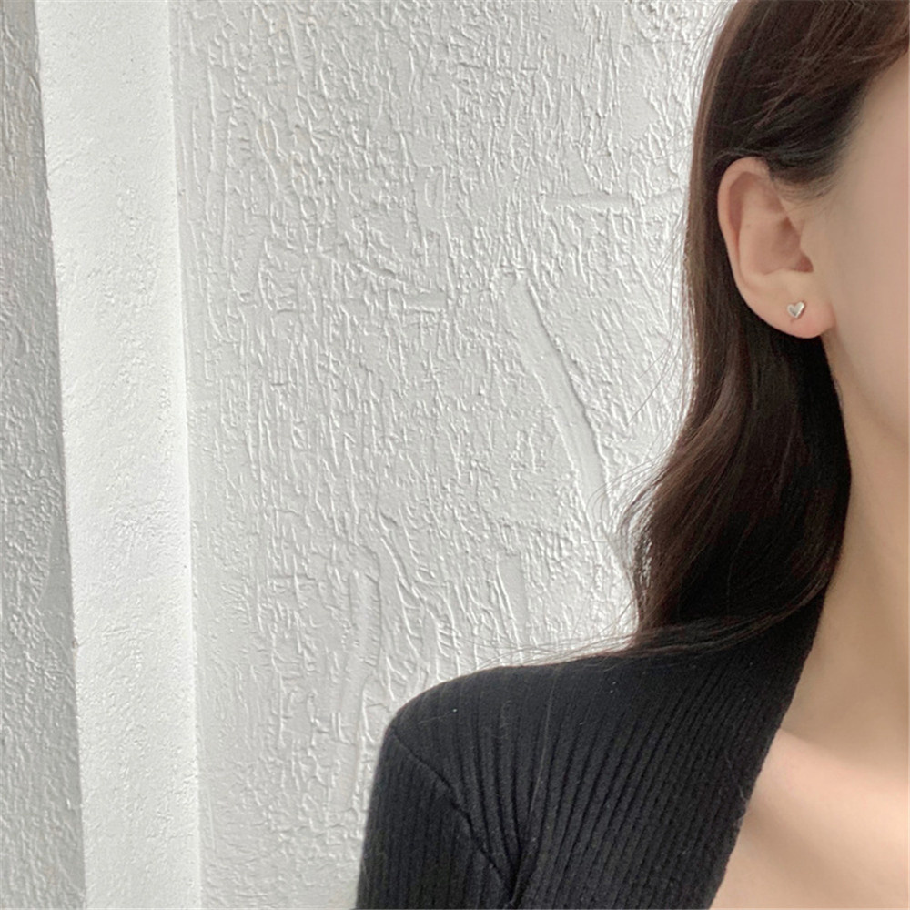 Khuyên tai chốt xỏ bạc S925 mặt trái tim đá đính sang trọng thời trang Yanqueens Đồ trang sức