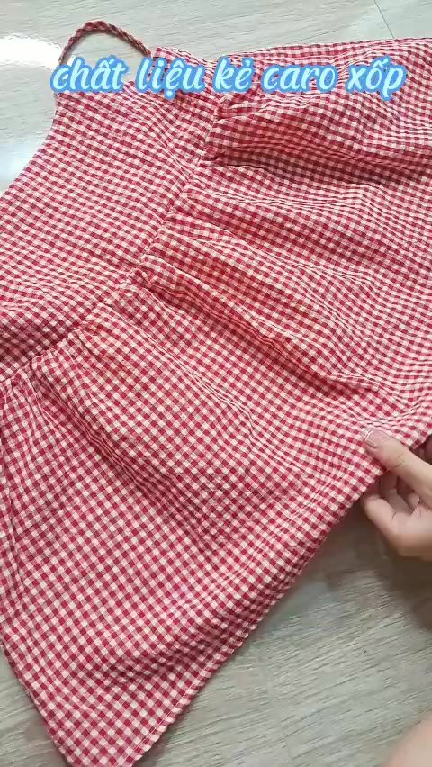 Áo hai dây babydoll dây có chốt điều chỉnh buộc dây hoạ tiết kẻ caro màu đỏ phong cách Hàn Quốc | BigBuy360 - bigbuy360.vn
