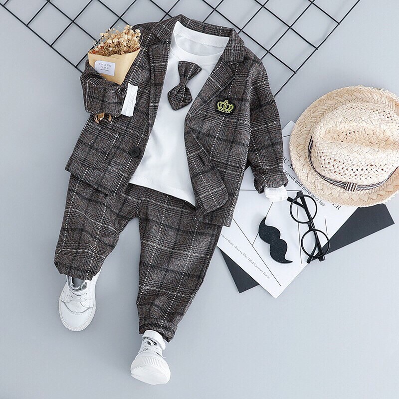 sét bộ ba chi tiết áo thun+bộ vest
