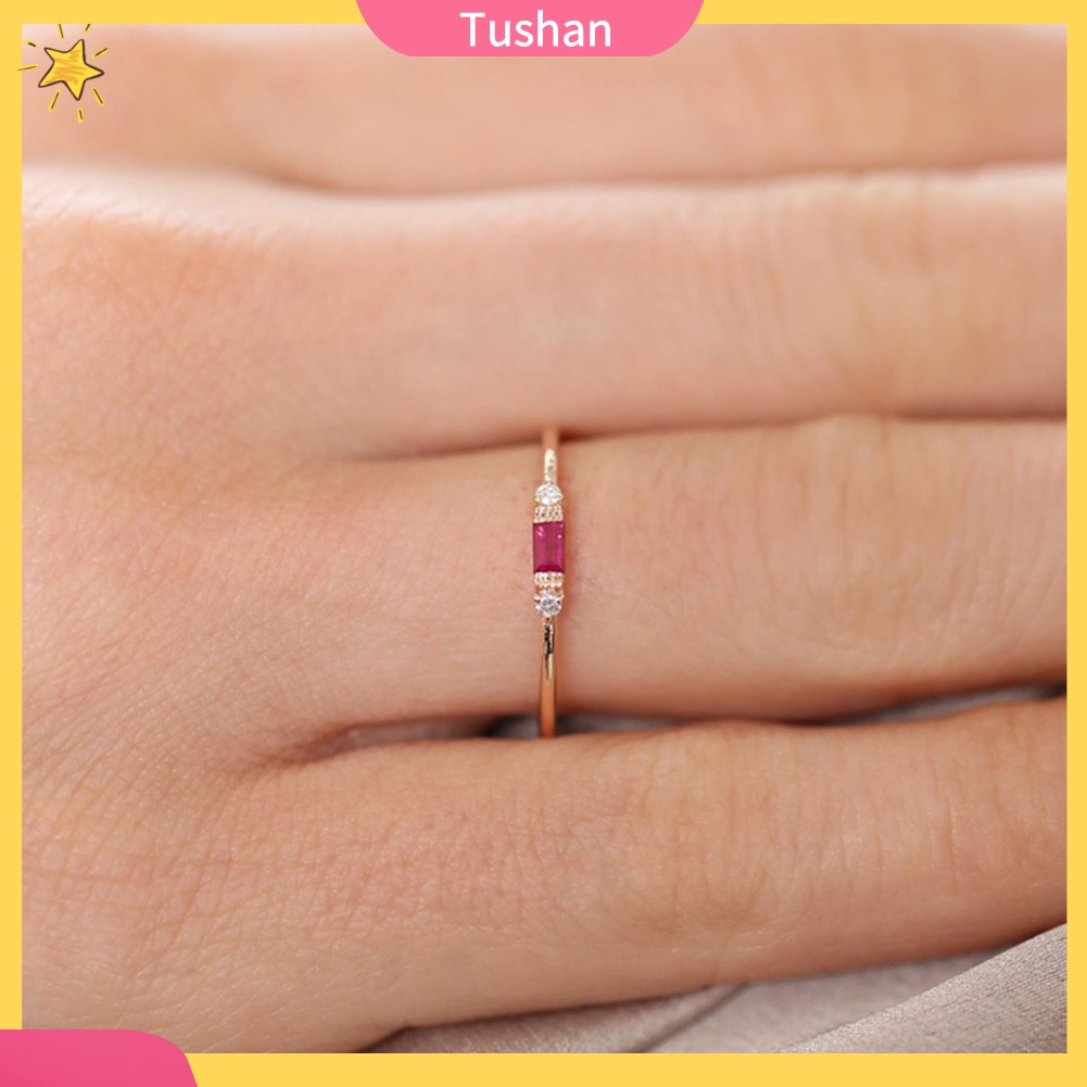 Nhẫn Đính Hôn Đính Đá Zircon Sang Trọng