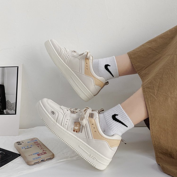 Giày Sneaker Mũi Tròn Cột Dây Thoải Mái Cho Nữ