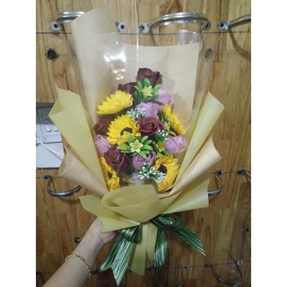 BÓ HOA HƯỚNG DƯƠNG PHỐI HOA HỒNG