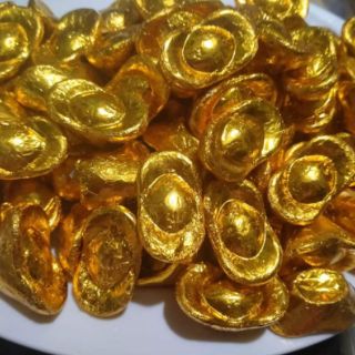 Combo xí muội chua ngọt, mứt quất, socola mix