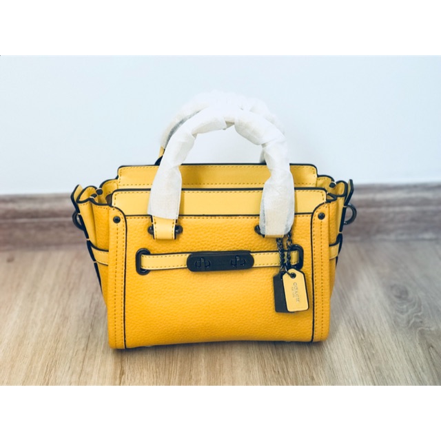 Túi đeo vai Coach* Swagger size 21