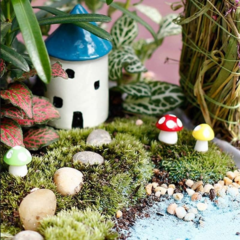Set 10 mô hình cây nấm mini trang trí sân vườn