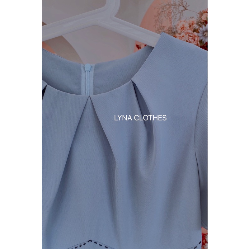 Váy thiết kế công sở cao cấp cổ tròn eo nhấn chỉ Bella Dress đẹp xuất sắc Shop sale lỗ lấy tương tác | BigBuy360 - bigbuy360.vn