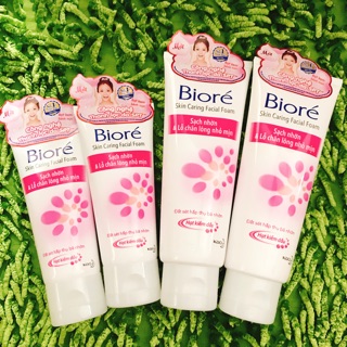 Sữa rửa mặt Biore