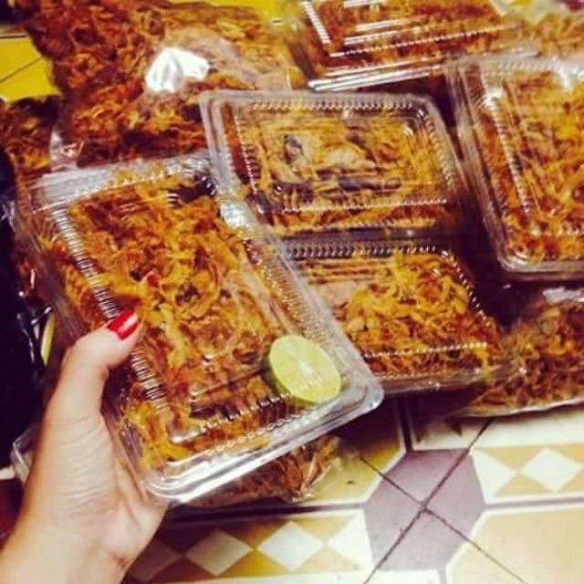 Mực xé cay tẩm ướp đặc sản Đà Nẵng