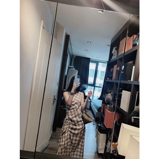VÁY KẺ LI-EN DÚM XẺ VẠT