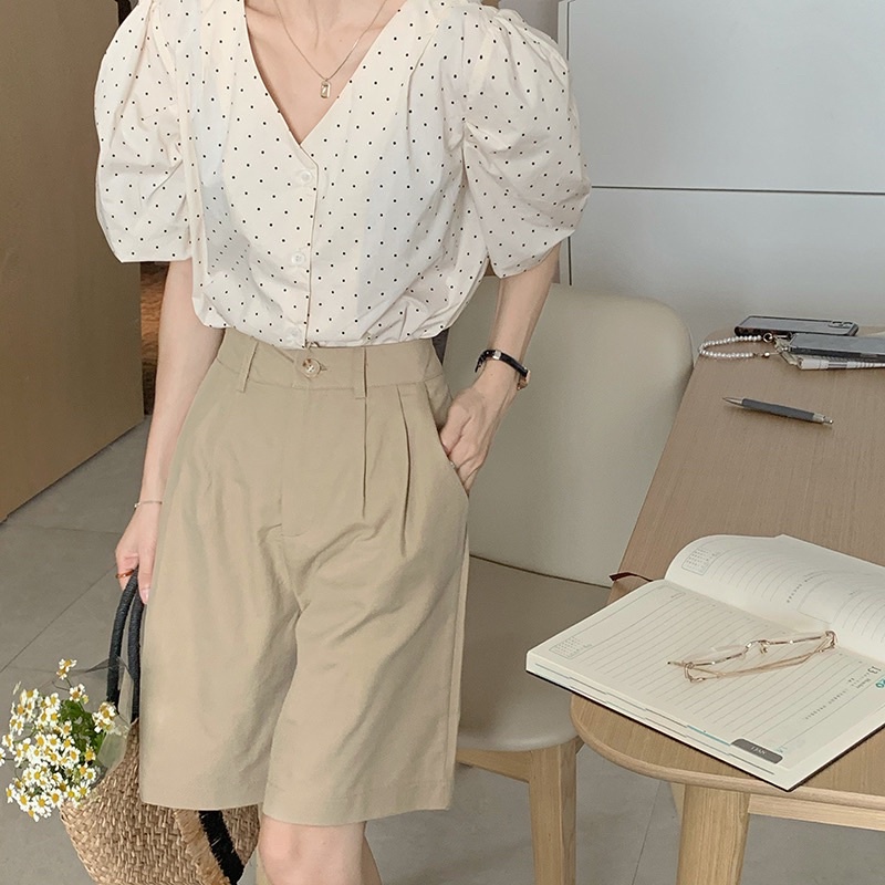 Áo nữ tay bồng chất liệu kate mềm hoạ tiết chấm bi