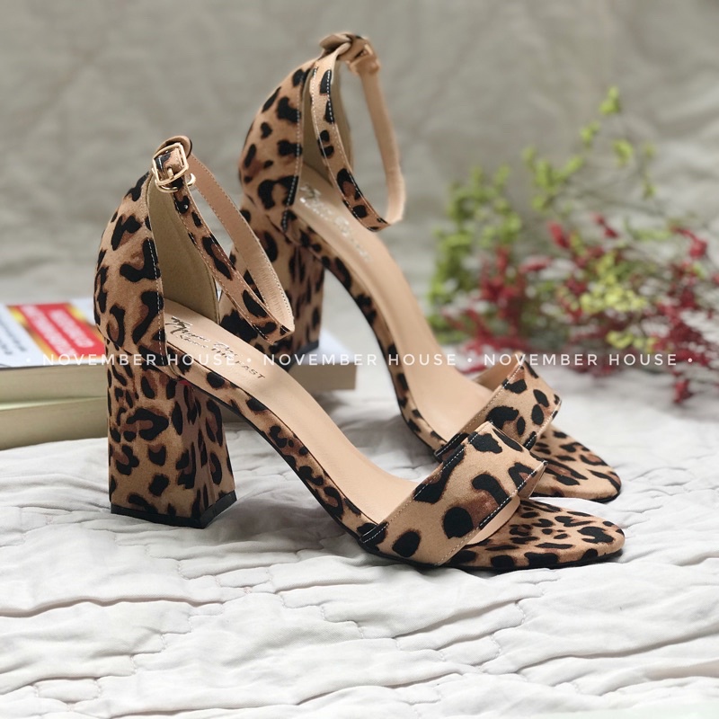 Giày sandal cao gót nữ kiểu dáng gót thô thời trang quai bản ngang đơn giản sành điệu, SD3, Oula Store