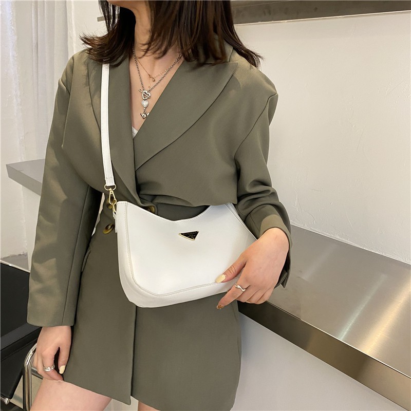 2021 summer new shoulder bag ladies bag fashion simple texture small square bag under the arm net red popular handbag