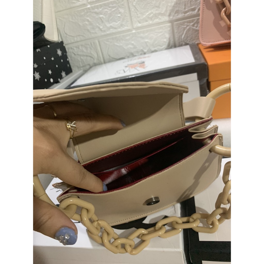 Túi C.N.K xích to da trơn mềm