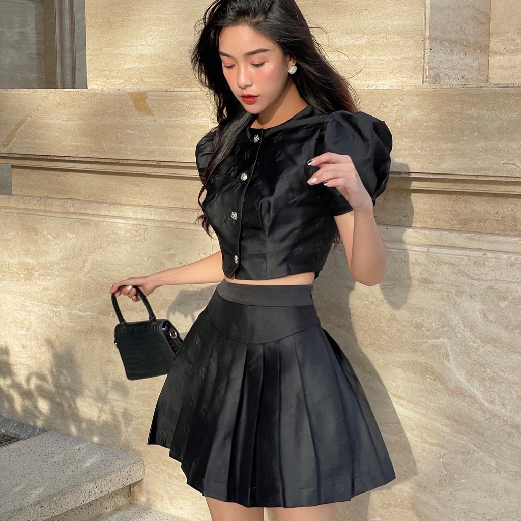 Áo tay ngắn bồng vải gấm , Peace House Clothing