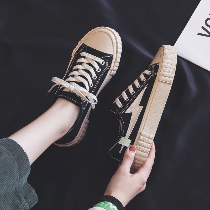 Giày Canvas Thiết Kế Cổ Thấp Màu Trắng Kiểu Dáng Trẻ Trung Năng Động | BigBuy360 - bigbuy360.vn
