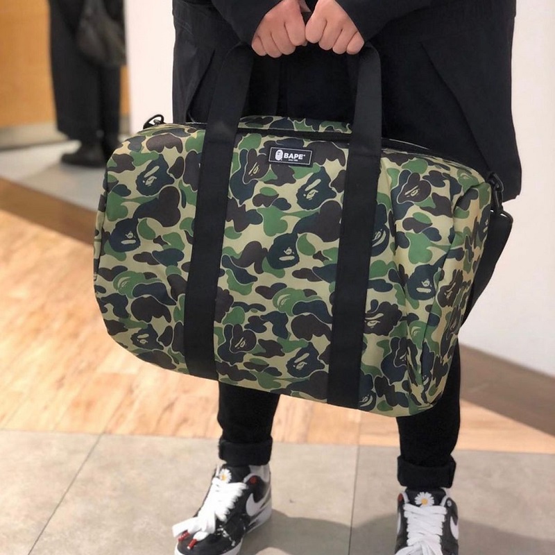 [HypeBeast] Túi du lịch Bape, Túi trống Bape, Họa tiết Camo, phù hợp mang đi du lịch, tập Gym...BapeVN