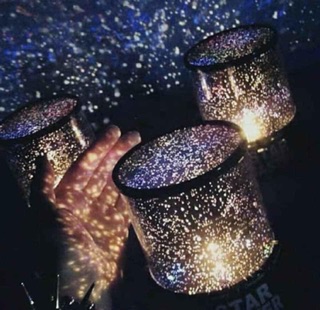 Đèn chiếu ngàn sao