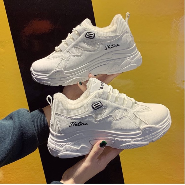 Giày gom order cho khách