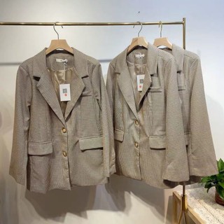 Áo vest kẻ nắp túi
