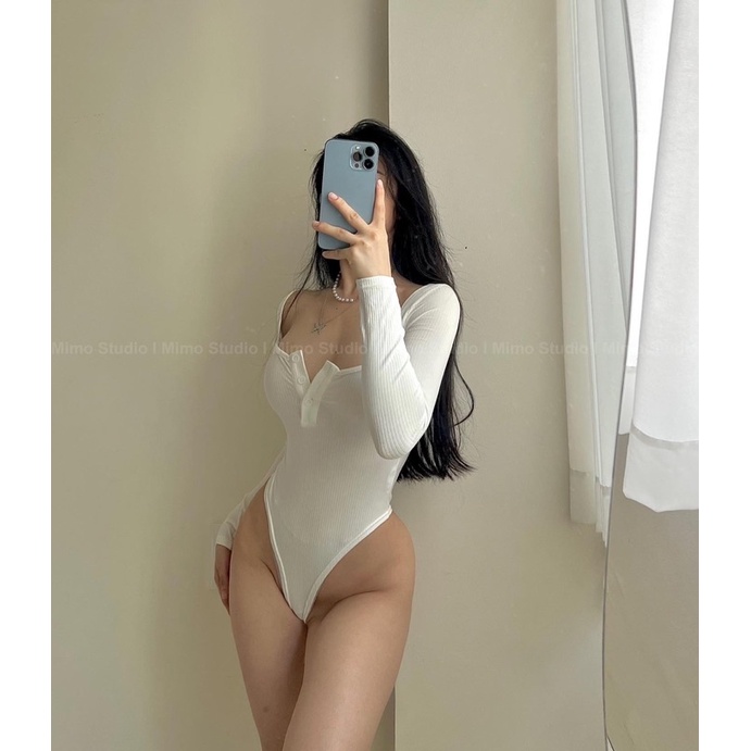 Áo bodysuit dài tay phối nút
