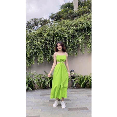 Váy maxi khoét eo đi biển hàng may thiết kế