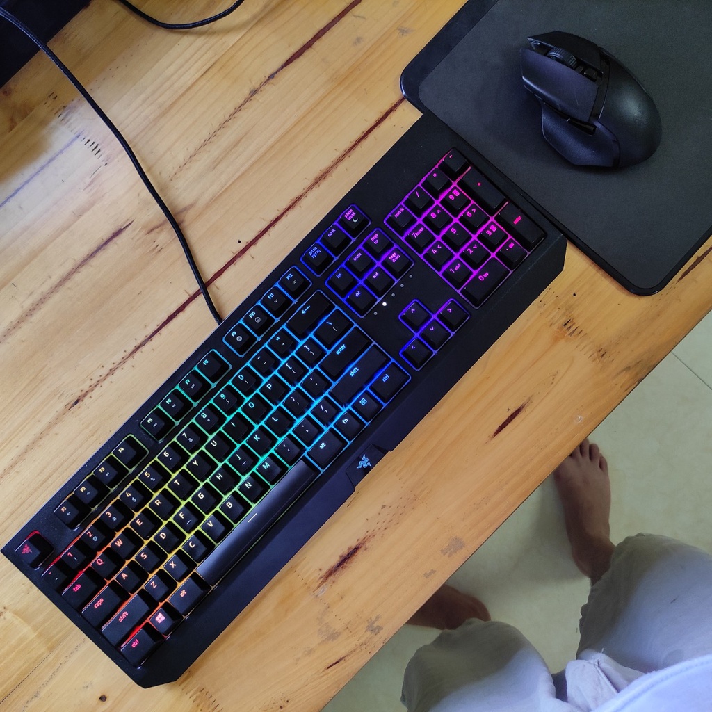 Bàn phím cơ Razer Blackwidow Green Switch - Bàn phím cơ chơi game Razer led rgb đảm bảo đẹp hơn Logitech