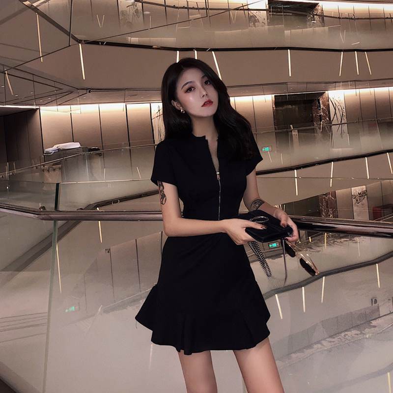 Đầm Nữ Tay Lửng Cổ Chữ V Màu Trơn Thời Trang Quyến Rũ | BigBuy360 - bigbuy360.vn