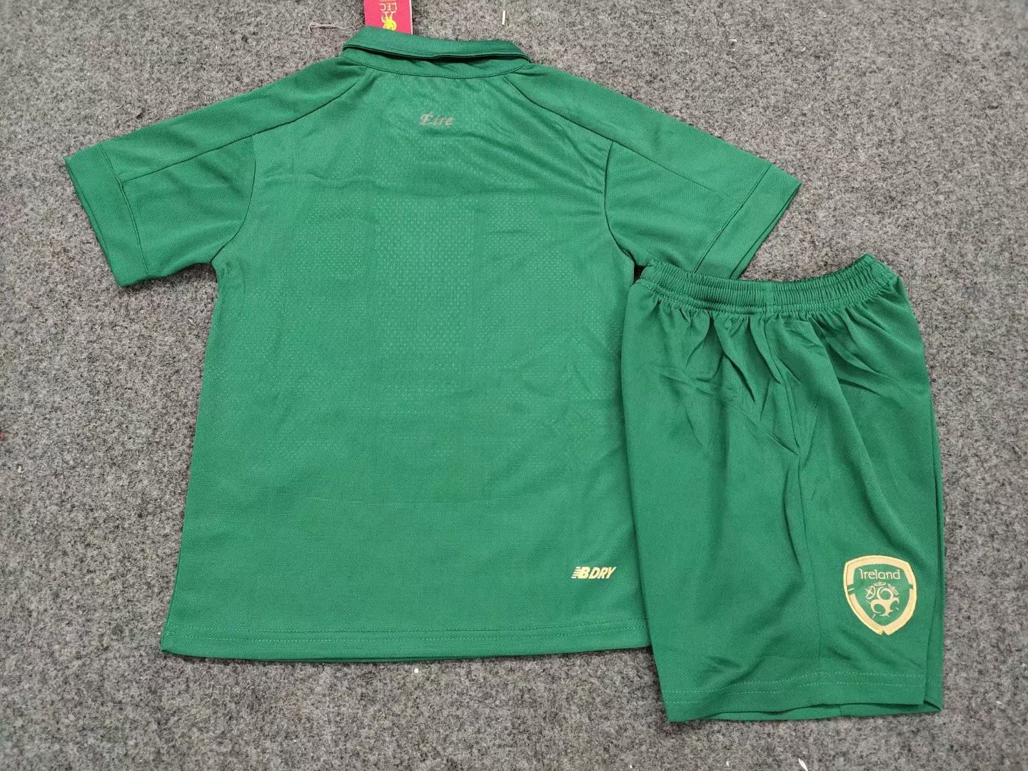 Bộ Quần Áo Đá Bóng Jersey 2020 / 21 Ireland Số 2020 / 21 Dành Cho Trẻ Em 2-13 Tuổi