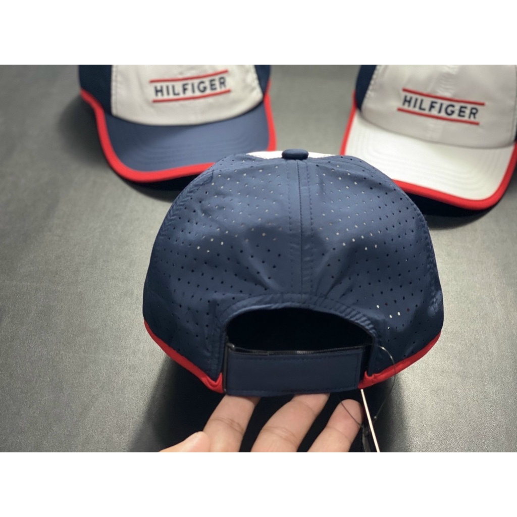 Mũ Tommy Hilfiger. Tommy Hilfiger Cap