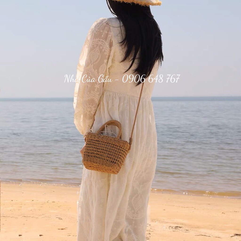 Túi cói nơ mới nhìn vầy đã đẹp chứ xách lên tay, đeo lên người còn đẹp hơn nữa ạ
