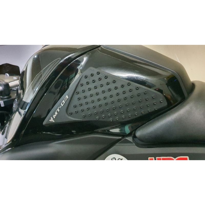 Dán chống trượt bình xăng Yamaha MT-03