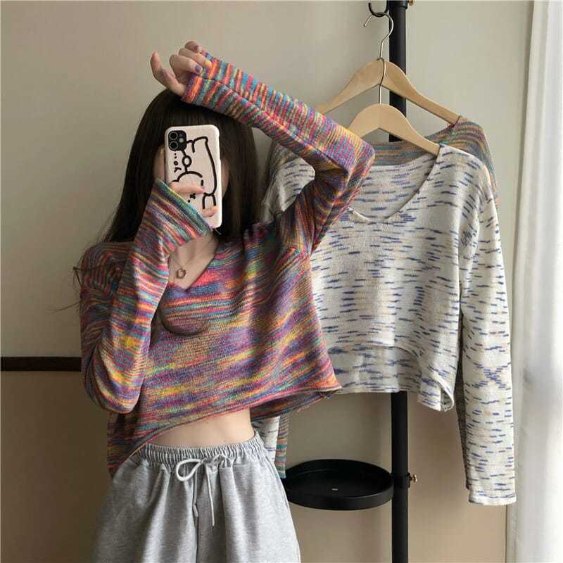 Áo Sweater Dệt Kim Cổ Chữ V Tay Dài Kẻ Sọc Cầu Vồng Kèm Quần Lưng Cao Thời Trang Xuân Thu Mới Cho Nữ