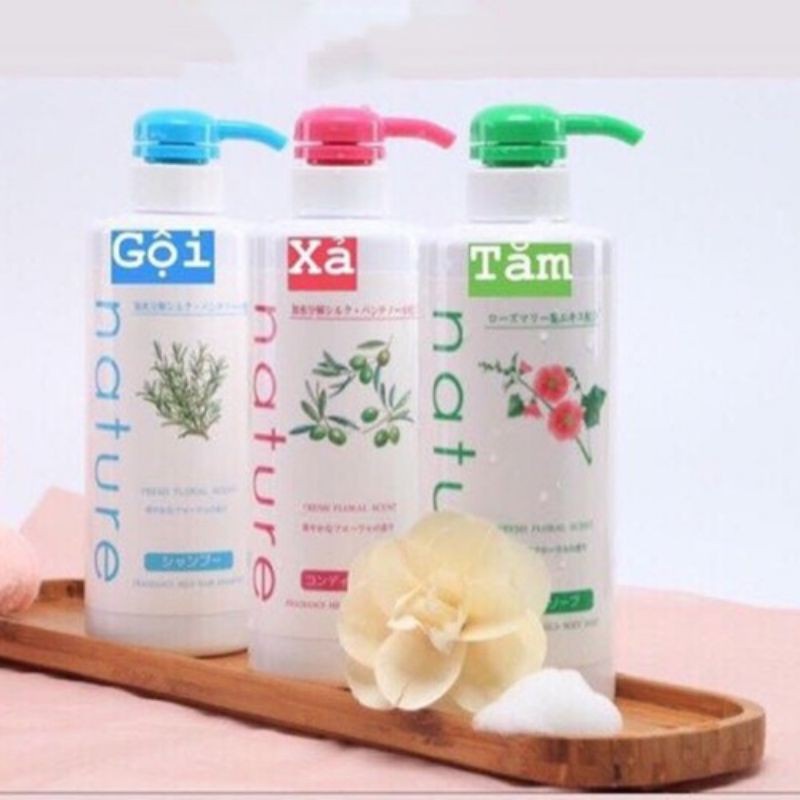 Dầu gội thảo dược Naris Nature Fragrance Mild Hair 500ml