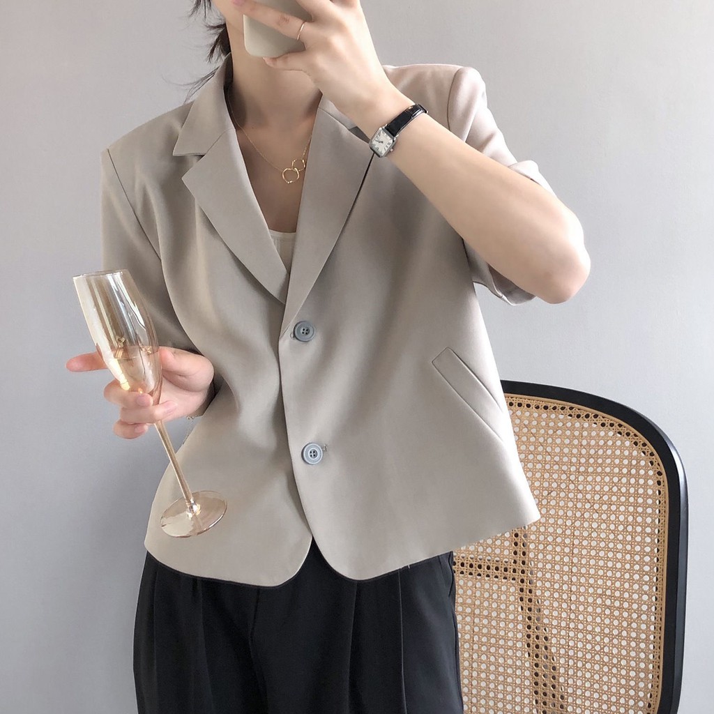 Áo blazer vest nữ ngắn tay form suông vải mịn Hàn Quốc | BigBuy360 - bigbuy360.vn