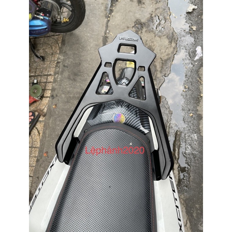 Cảng Sau Nhôm (tay dắt ) EX 155 Exciter 2021 Đen Nhám