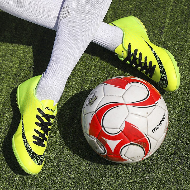 【COD & Ready stock】Giày thể thao luyện tập bóng đá năng động :