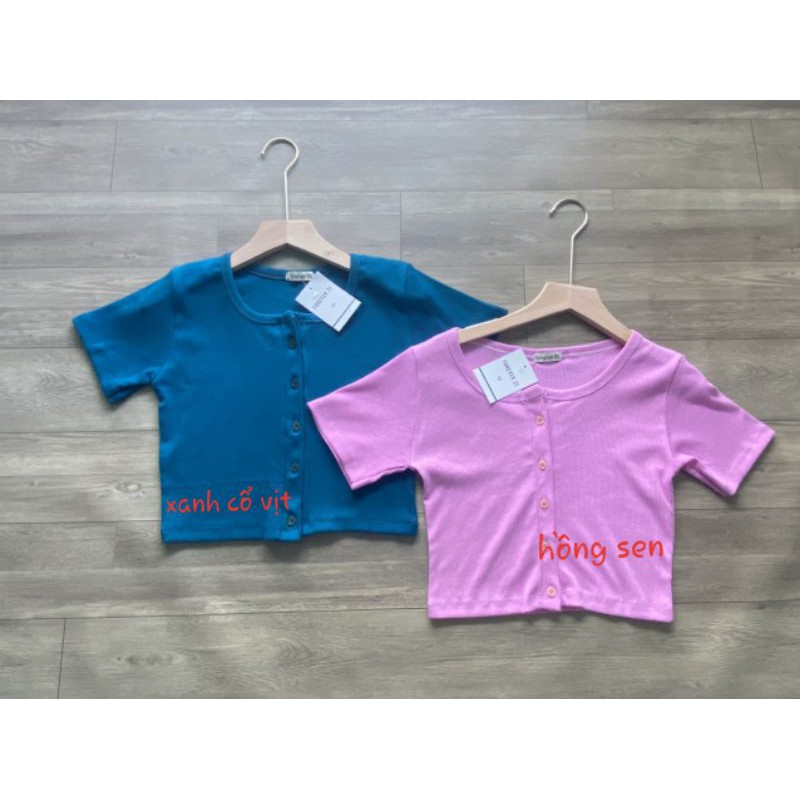 [ có video hình thật ]Áo Croptop Ôm Body ̀̀̀̀̀5 Nút Tay Ngắn | BigBuy360 - bigbuy360.vn