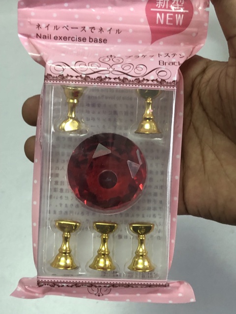 Đế nam châm dùng để trưng bày móng